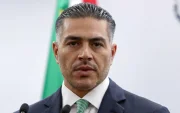 El secretario de Seguridad y Protección Ciudadana, Omar García Harfuch, habla en una rueda de prensa en Ciudad de México (México).