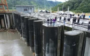 Autoridades recorrieron este viernes la captación de la central Coca Codo Sinclair, a fin de constatar la operatividad de esta infraestructura hidroeléctrica.