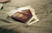 Familias intentaban viajar a México desde Quito con visas falsas, pagadas a redes ilegales para migración irregular.