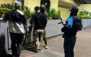Operativos simultáneos en Calderón, Tumbaco y otros sectores de Quito dejaron detenidos, motocicletas retenidas y sanciones administrativas.