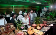 El hotel Oro Verde presentó su salón de evento y propuesta gastronómica que resalta la experiencia.