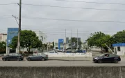 La emergencia que afectó a siete vehículos se registró en la Policía Judicial, que está en la avenida José Rodríguez Bonín, en el suroeste de Guayaquil.