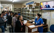 Imagen simbólica de falta de medicinas y de anuncio de compra a la India.
