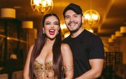 Dayanara junto a su esposo y mánager Jonathan Estrada.