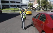 Vehículos y motocicletas con placas terminadas en 7 y 8 no podrán circular durante el Pico y Placa en Quito.
