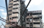 El edificio del centro comercial Multicomercio deberá ser demolido debido a los severos daños que dejó el incendio de febrero del 2026.