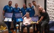 El Patón Bauza recibió la visita de una delegación de Rosario Central.