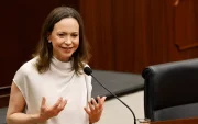 La líder opositora venezolana y premio Nobel de la paz María Corina Machado habla en la Asamblea Nacional de Panamá.