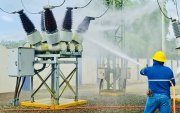 El sistema eléctrico cuenta desde aproximadamente 60 años con tecnología que permite ejecutar la mayor parte de los mantenimientos con la línea conectada (energizada) para no racionar el servicio, según especialistas.
