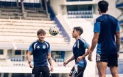 Jugadores de Emelec entrenan en el estadio George Capwell.