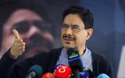 El candidato a la Presidencia de Colombia del partido Pacto Histórico, Iván Cepeda,  este 1 de junio, durante una rueda de prensa, en Bogotá (Colombia).