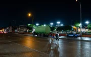 Avenida Francisco de Orellana, en la noche