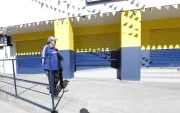 La muerte del joven ocurrió el 1 de junio. Un día después el establecimiento comercial permanecía cerrado.