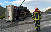 El accidente de tránsito en Guayllabamba dejó una persona fallecida y provocó el cierre de la Panamericana Norte durante varias horas.