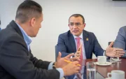 El alcalde de Portoviejo, Javier Pincay, impugnó la resolución del CNE con la que se lo escluyó del registro electoral vigente.