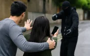 El violento asalto a una pareja en La Gasca terminó con tres detenidos gracias a la coordinación entre vecinos y Policía.