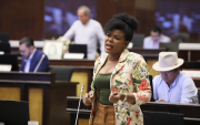 Paola Cabezas pidió revisar cómo quedará los funcionarios municipales, los activos y pasivos de Eloy Alfaro, en Esmeraldas.