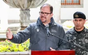 John Reimberg, ministro del Interior.