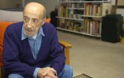 Adoum es considerado una de las voces más influyentes de la literatura ecuatoriana del siglo XX. Falleció en 2009.