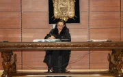 Daniella Camacho lidera el concurso para Fiscal General tras la fase de méritos.