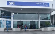 Edificio institucional donde se gestionan trámites tributarios.