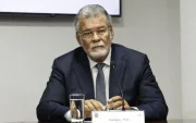Enrique Pita es presidente del CNE subrogante, hasta que Diana Atamaint regrese de su viaje.