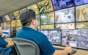 Las autoridades vigilan la ciudad desde cámaras de seguridad.