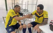 Jaime Iván Kaviedes y Jefferson Montero juntos en Babahoyo, dos héroes de la Tri unidos por la historia de los Mundiales.