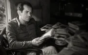 Mucho antes de Google y la inteligencia artificial, el conocimiento se construía a punta de libros, periódicos y preguntas.