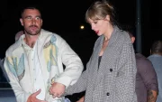 Taylor Swift y Travis Kelce a un mes de sellar su historia