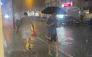 La acumulación de agua en varios sectores de Guayaquil refleja la vulnerabilidad de la ciudad frente a lluvias intensas