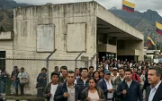Ambiente electoral en la frontera colombo-ecuatoriana bajo la mirada atenta de los medios y la ciudadanía.