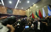 Niels Olsen renunció a la Asamblea un año después de asumir el cargo.