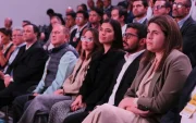 Doménica López Arboleda (de abrigo negro) fue abogada externa de Inycofyi, asesora del Ministerio de Energía y ahora es socia del dueño de Inycofyi.