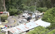 Equipos de rescate recuperaron el cuerpo hallado en una quebrada de La Vicentina, donde desapareció Nathaly Mafla.