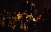 La misión de Música Ocupa es acercar la música clásica a espacios donde habitualmente no existe acceso a este tipo de expresiones artísticas.