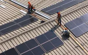 Estos proyectos no deberán estar implantados sobre zonas urbanas o áreas rurales de media y alta densidad poblacional.