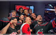 Erling Haaland asiste a la final de la NHL mientras Noruega prepara su estreno mundialista