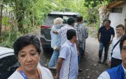 Llegada de la mamá de Monika Silva a Montañita en la casa de su hija.