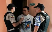 Migración y Policía Nacional ejecutó un operativo de control en Tulcán que culminó con la deportación de un ciudadano venezolano presuntamente vinculado al Tren de Aragua.