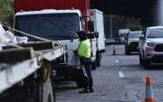 Transporte pesado seguirá con restricciones en Quito tras fallo judicial que respalda al Municipio en Simón Bolívar y Ruta Viva.