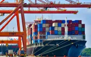 Uno de los barcos que llevan las exportaciones de Ecuador, desde el puerto de Guayaquil.