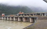 La planificación en ministerios y empresas ha estado orientada a escoger un tipo de producción de energía (hídrica) por sobre otras. El resultado es una absurda dependencia del clima.