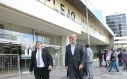 Julio Cueva e parte de la defensa del alcalde Guayaquil Aquiles Álvarez en el caso Goleada.