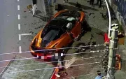El McLaren modelo 720S Spider puede alcanzar una velocidad máxima de 341 Km/h.