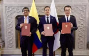 El ministro de Producción, Comercio Exterior e Inversiones, Luis Alberto Jaramillo, y el embajador del Japón en Ecuador, Horiuchi Toshihiko, suscribieron el memorando.
