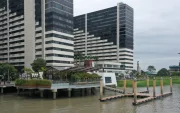 La propuesta municipal contempla la expropiación de cuatro predios para ejecutar una nueva conexión vial en Puerto Santa Ana.