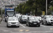 En Quito, el Pico y placa rige de lunes a viernes en dos horarios.