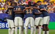 Jugadores de la Selección de Ecuador previo a un partido del Mundial.
