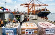 Una foto referencial sobre las exportaciones de pollo, camarón y cerdo.